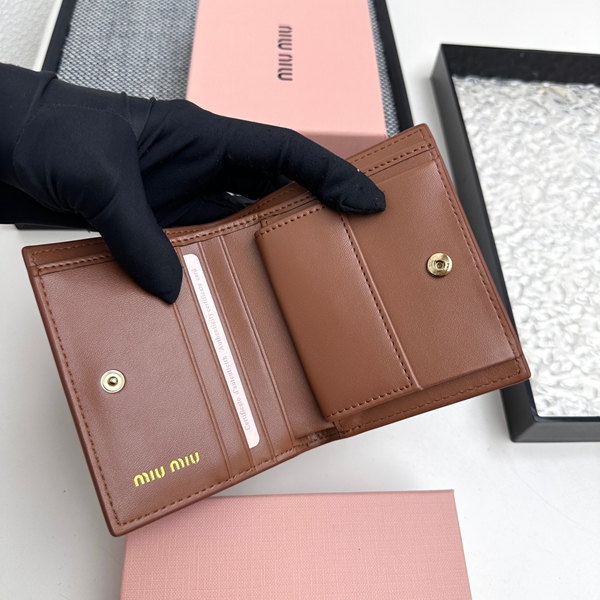 超激安ブランド財布偽物細部ディテール